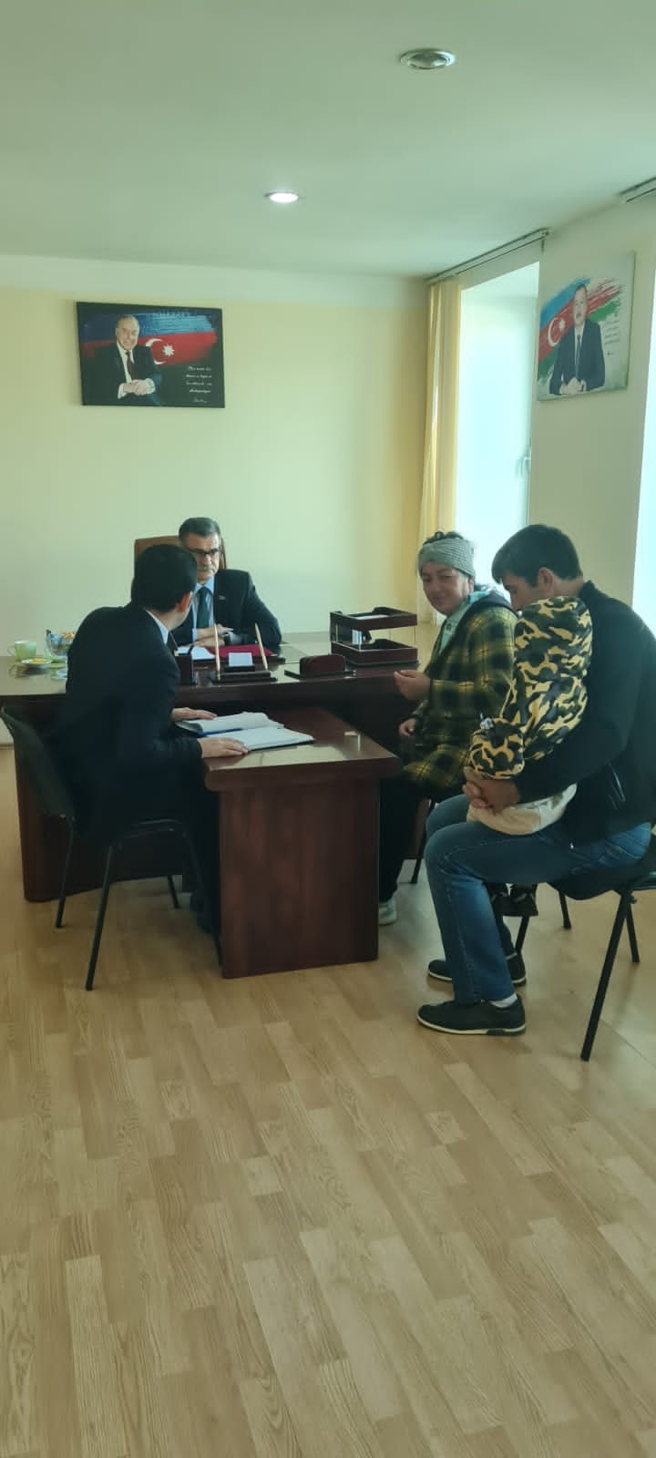 Deputat Novruz Aslanov seçicilərini qəbul edib - FOTOLAR